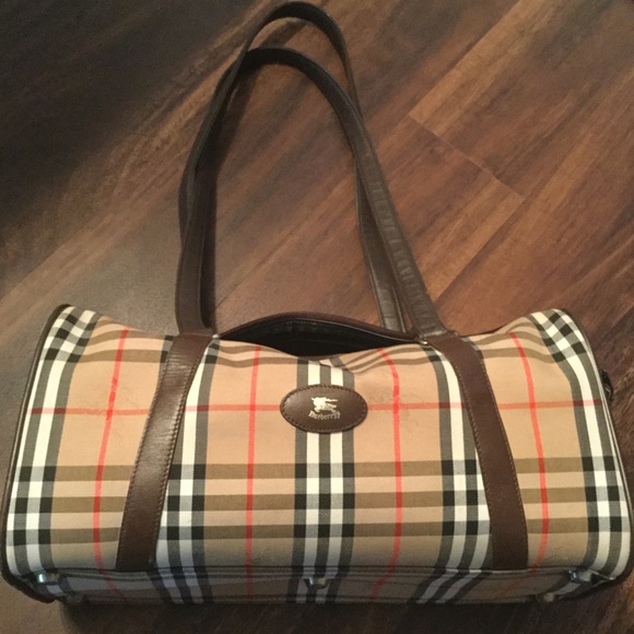Burberry Handbags - Vintage Burberrys Bag
